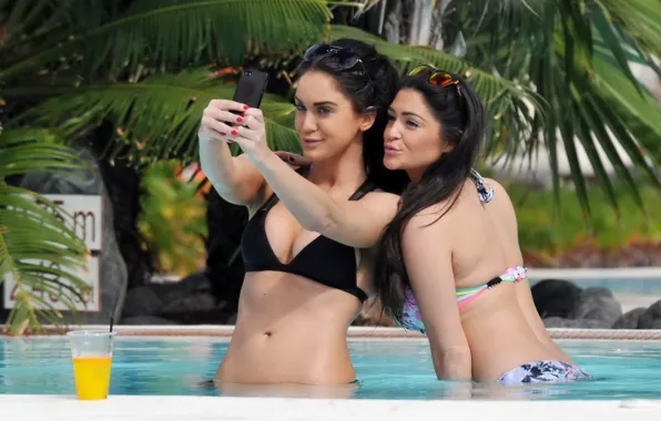Девушки, груди, модели, красотки, брюнетки, Casey Batchelor, Vicky Pattison