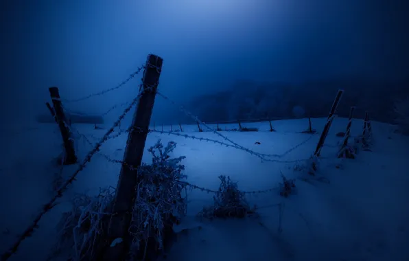 Картинка зима, снег, ночь, забор