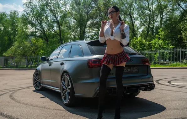 Девушка, Audi, милая, модель, Очки, брюнетка, Туфли, Лифчик