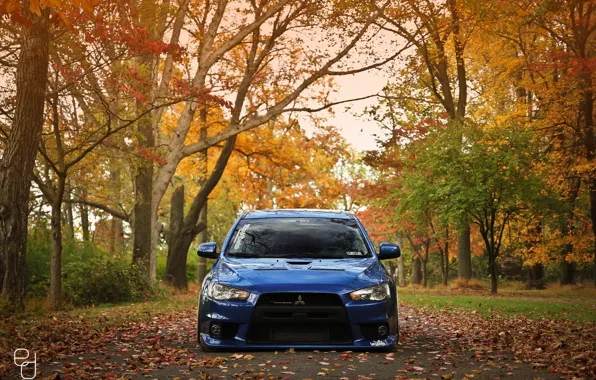 Картинка дорога, осень, синий, листва, тюнинг, Mitsubishi, Evo X, Lancer