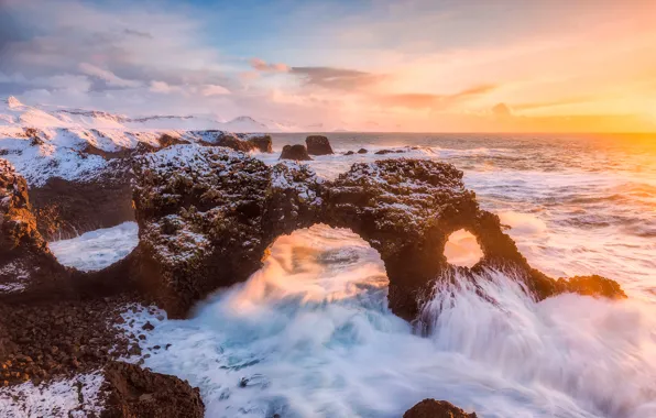 Картинка море, волны, свет, скалы, утро, арки, Исландия