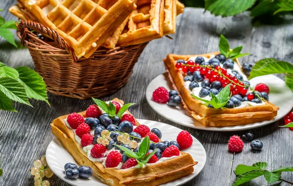 Картинка фон, еда, Waffles with whipped cream and fruits of the forest
