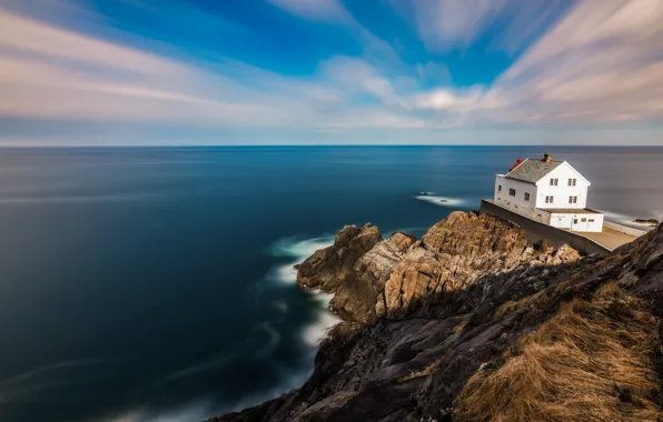 Картинка море, пейзаж, природа, скала, дом, маяк, горизонт, Норвегия