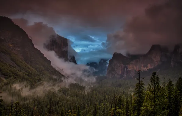 Storm, yosemite national park, tunnel view