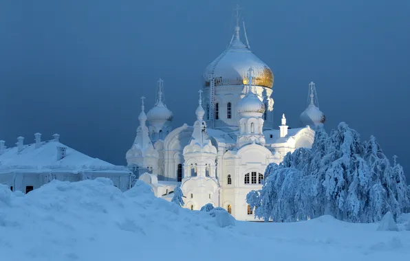 Картинка зима, снег, сугробы, храм, Россия, Пермский край, Белая гора, Белогорский Николаевский монастырь