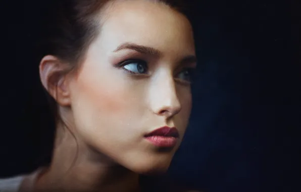 Картинка girl, brown hair, photo, photographer, blue eyes, model, lips, face