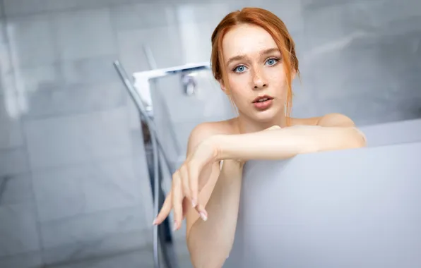 Картинка девушка, model, redhead, bathtub, Gene Oryx, women indoors, in bathtub, Elizaveta Kurilko