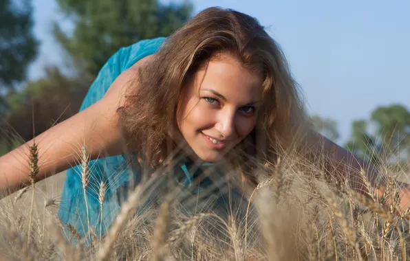 Field, model, brunette, gorgeous, posing, beautiful face, outdoors, Nikia