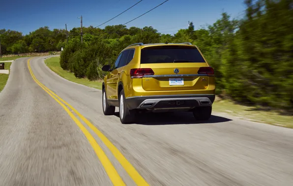 Дорога, жёлтый, растительность, Volkswagen, Atlas, 2017