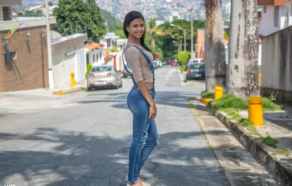 Брюнетка, мулатка, стройная фигура, Denisse Gomez
