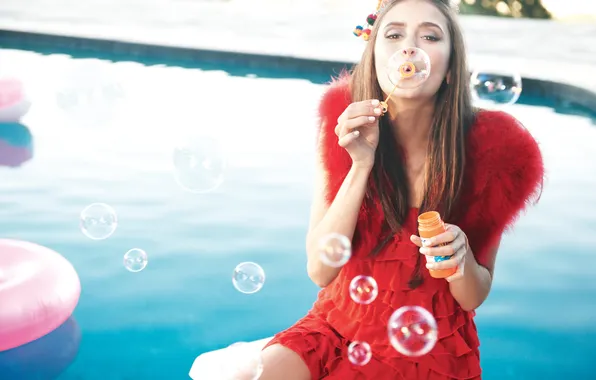 Картинка лето, девушка, настроение, бассейн, актриса, мыльные пузыри, Nina Dobrev, Нина Добрев