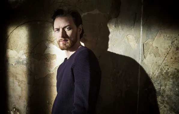 Взгляд, стена, тень, мужчина, свитер, James McAvoy