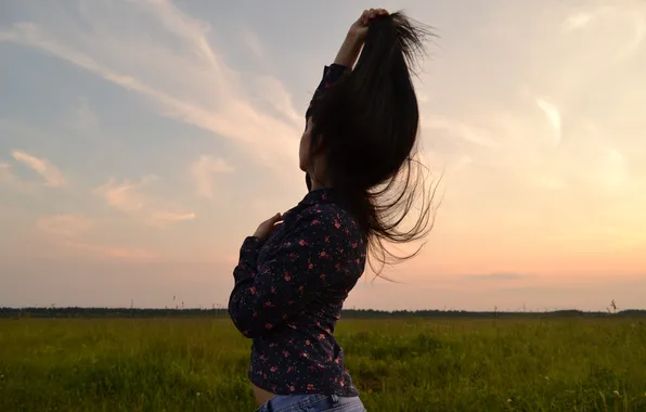 Картинка поле, девушка, солнце, закат, волосы, Лето, Россия, родина