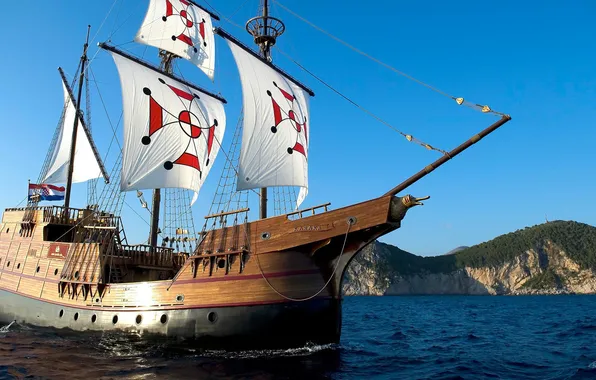 Море, побережье, парусник, каракка, под флагом Хорватии, реплика Санта Марии, трехмачтовый корабль, Rina Travel Events