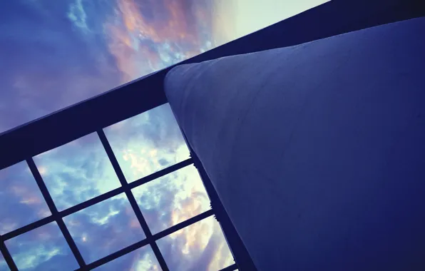 Sky, beauty, pillar