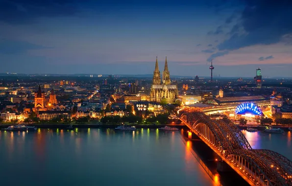 Картинка ночь, мост, огни, башня, вокзал, Германия, собор, Рейн