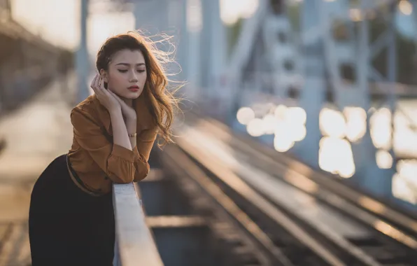 Картинка девушка, природа, железная дорога, азиатка
