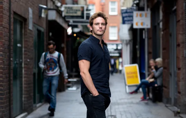 Взгляд, улица, джинсы, мужчина, рубашка, Sam Claflin, Сэм Клафлин, The Guardian