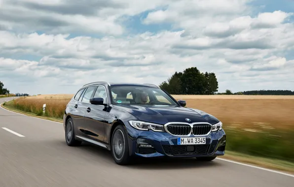 Картинка BMW, 3-series, универсал, на трассе, тёмно-синий, 3er, 2020, G21