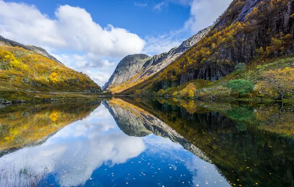Облака, горы, озеро, отражение, река, зеркало, фьорд