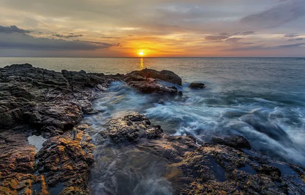 Картинка море, небо, солнце, облака, закат, камни, скалы