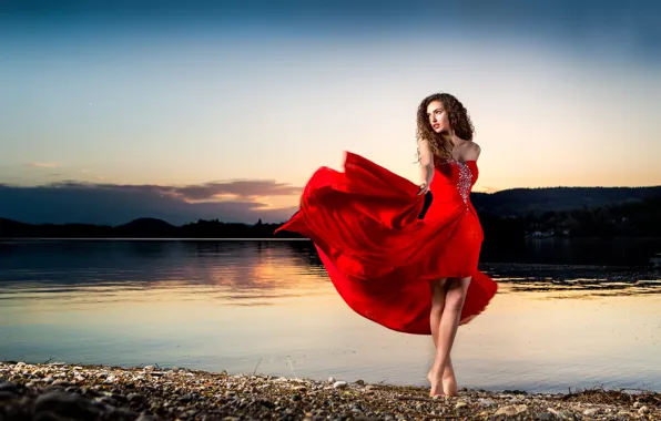 Картинка девушка, берег, танец, платье, в красном, sunset dance