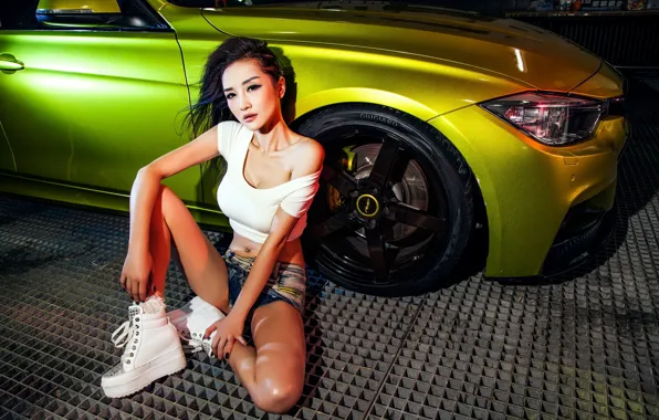 Взгляд, девушка, BMW, азиатка, Эротика, зеленый авто