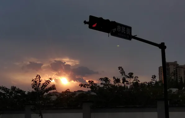 Wall, sunset, traffic light