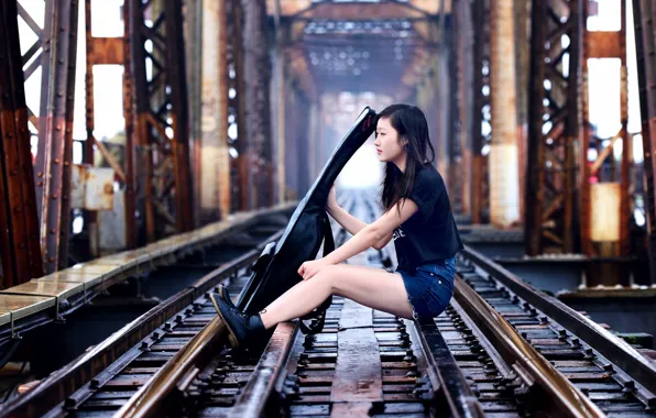 Девушка, мост, музыка, гитара, железная дорога, азиатка