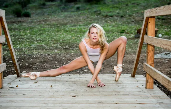 Картинка девушка, поза, танец