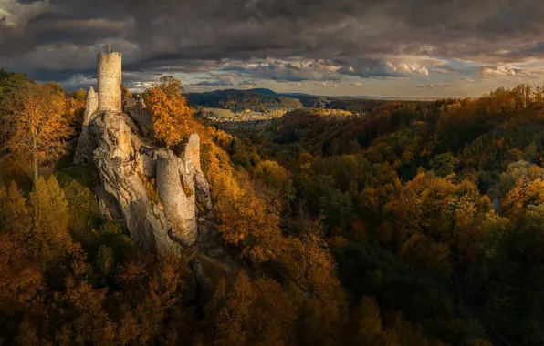 Осень, лес, облака, горы, замок, обрыв, скалы, вид