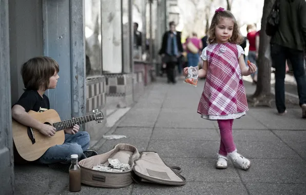 Улица, гитара, ситуация, мальчик, девочка, музыкант