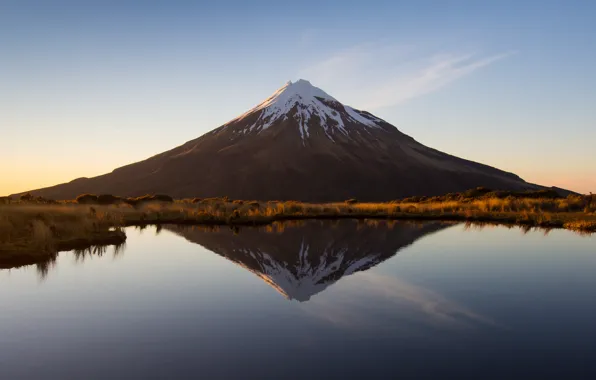 Картинка озеро, отражение, гора, вулкан, Новая Зеландия, Таранаки