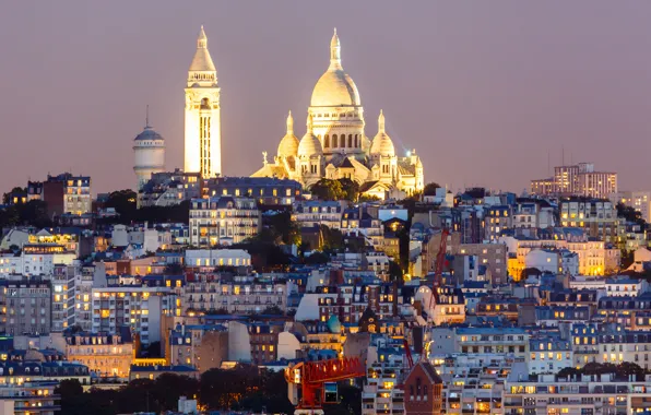 Картинка ночь, огни, Франция, Париж, дома, холм, Монмартр, базилика Сакре-Кёр