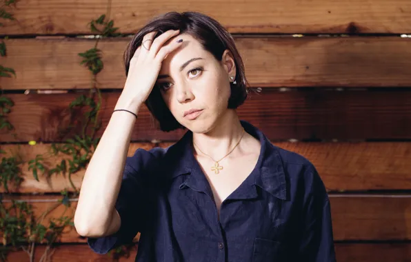 Поза, актриса, брюнетка, прическа, рубашка, Лос-Анджелес, фотосессия, Aubrey Plaza
