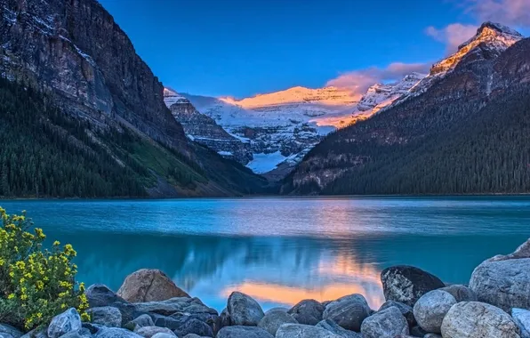 Картинка зима, лес, горы, озеро, камни, рассвет, берег, Канада