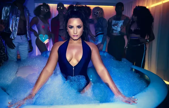 Актриса, СТИЛЬ, ПОЗА, ГЛАЗА, МАКИЯЖ, ПЕВИЦА, взглЯД, DEMI LOVATO