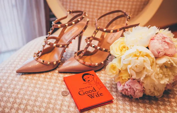 Flowers, bokeh, room, shoes, Greece, heels, coin, How To Be A Good Wife