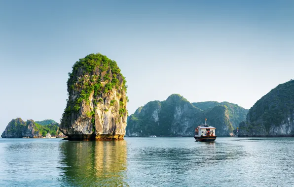 Море, небо, скалы, побережье, катер, Вьетнам, солнечно, Halong Bay