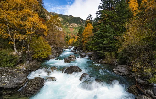 Spain, Aragon, Torla-Ordesa, Puente de Santa Elena