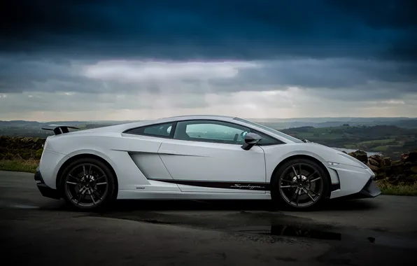 Картинка белый, профиль, white, lamborghini, ламборгини, lp570-4, чёрные диски, gallardo superleggera