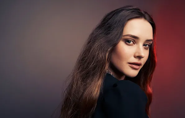 Взгляд, девушка, фон, волосы, брюнетка, красивая, Katherine Langford