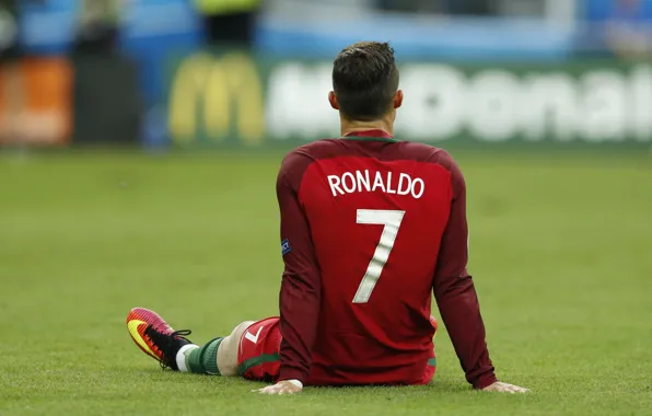 Газон, футбол, спина, форма, Португалия, Cristiano Ronaldo, сидит, легенда