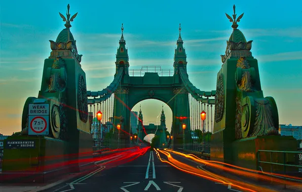 Картинка ночь, огни, Англия, Лондон, трассы, Hammersmith Bridge