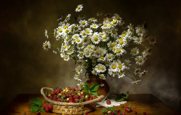 Цветы, ягоды, стол, ромашки, букет, земляника, клубника, кувшин