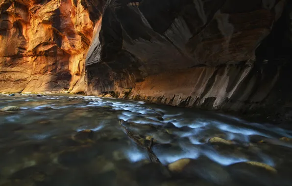 Река, скалы, каньон, пещера