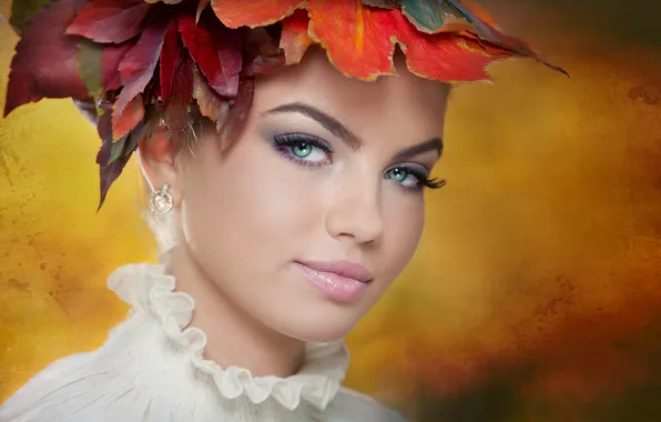 Картинка осень, взгляд, листья, девушка, лицо, ресницы, фон, серьги