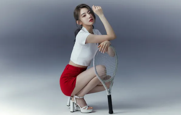 Картинка Asian, legs, model, women, brunette, tennis, sandals, shirt