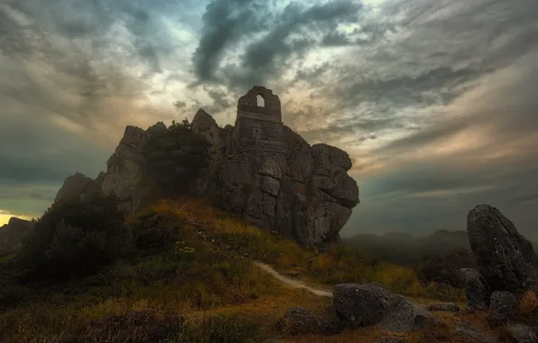 Картинка осень, туман, камни, замок, холмы, руины