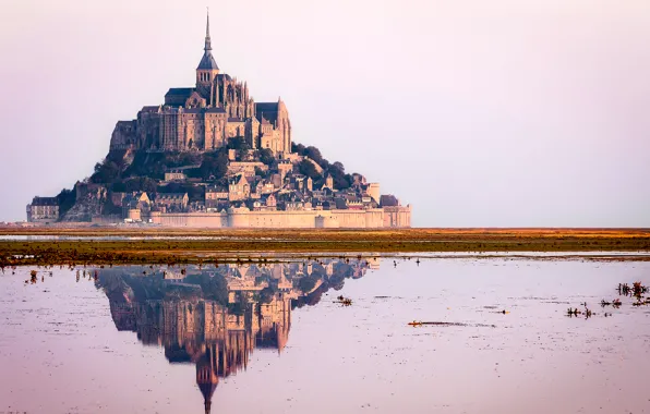 Картинка небо, отражение, замок, Франция, Нормандия, Мон-Сен-Мишель
